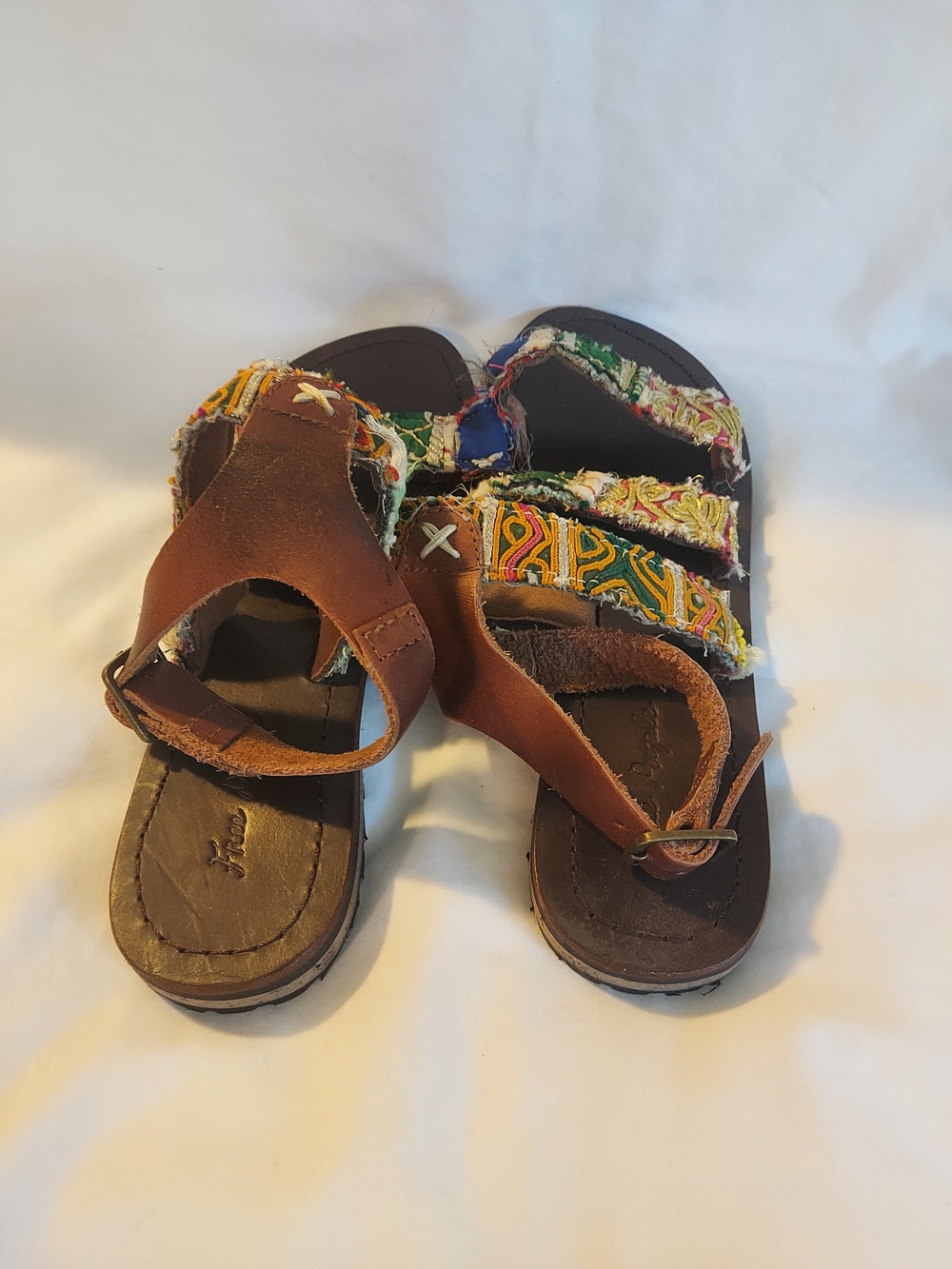 Free People DVLPMNT Meadow Embroidered Leather Ankle Strap Sandals Boho Festival - Picture 3 of 8